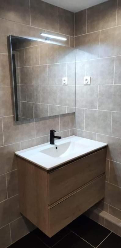 Appartement Entierement Refait A Neuf A 150 M De La Plage Narbonne Plage Exterior foto